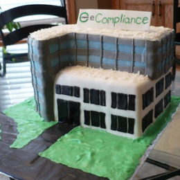 Thumb boss birthday cake